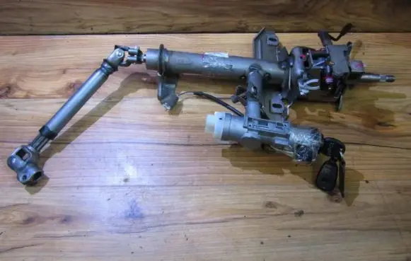 Hyundai Trajet Steering wheel axle