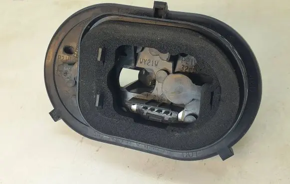 Volkswagen Tiguan Tail light bulb cover holder 5N0945257C