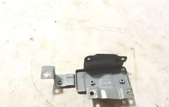 Renault Arkana Fender mounting bracket 663512031R