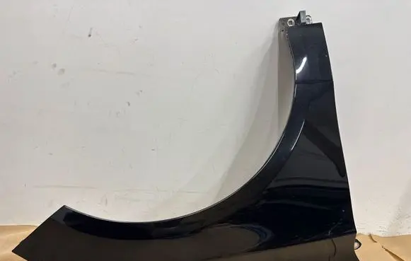 Mercedes-Benz A W176 Fender