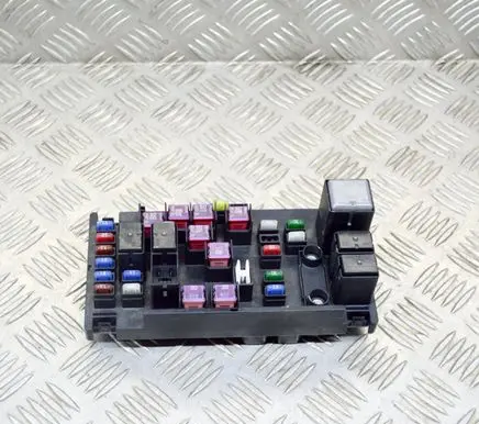 Subaru Forester SH Fuse box set MB200200B 82241SC020