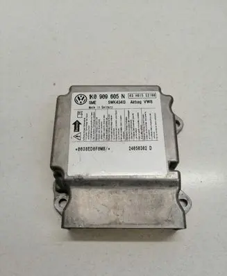 Volkswagen Jetta V Airbag control unit/module 1K0909605