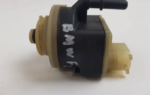 BMW 1 F20 F21 Fuel filter heater 8572521