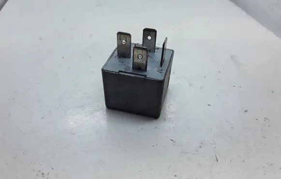 Skoda Octavia Mk2 (1Z) Other relay 20240072 141951253B