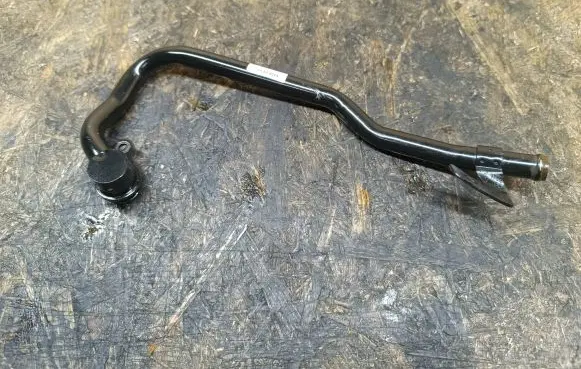 Volkswagen Golf VII Engine coolant pipe/hose 04L121065AJ