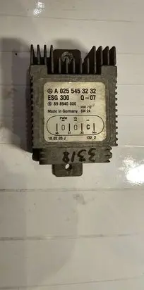 Mercedes-Benz A W168 Coolant fan relay A0255453232 898940000