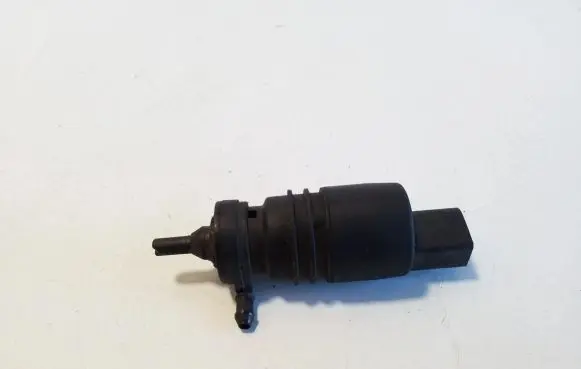 Windscreen/windshield washer pump