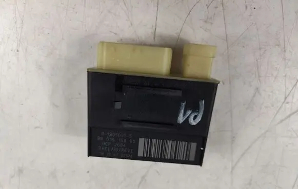 Citroen C4 II Picasso Coolant fan relay 9801916680