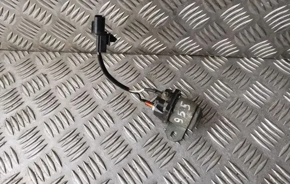 Mitsubishi L200 Glow plug pre-heat relay MD342751 6705 U001T