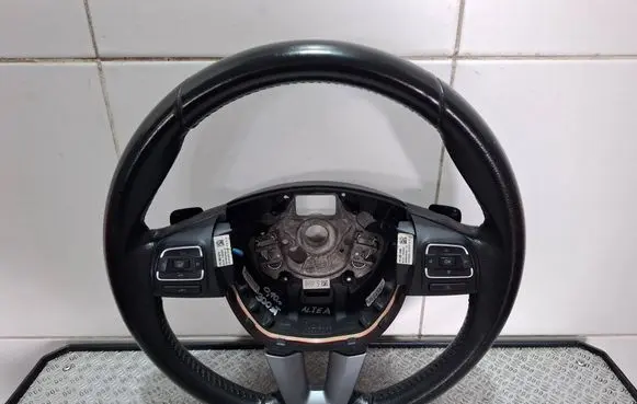 Seat Altea Steering wheel 7N5419091A