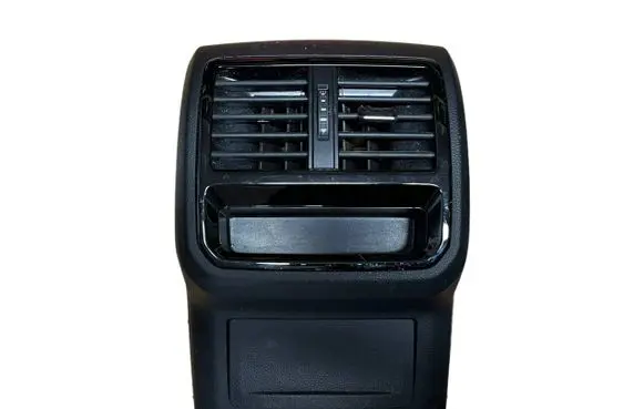 Rear air vent grill