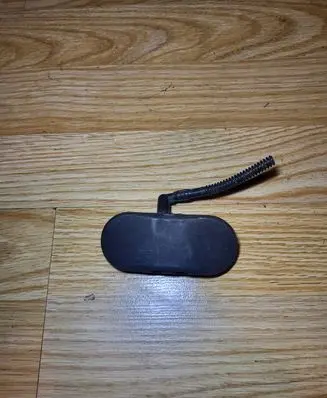 Windshield washer spray nozzle
