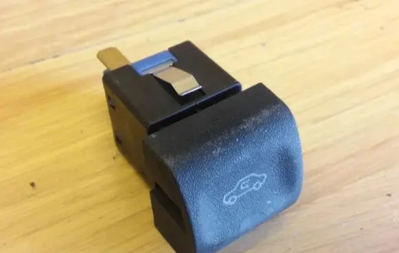 Opel Omega B1 Air circulation switch 90494420