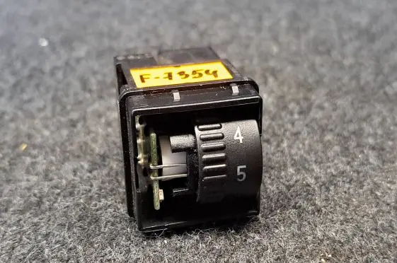 Audi Q7 4M Headlight level height control switch 3C0963563