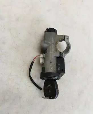 Nissan Almera N16 Ignition lock VALEO8145 5WK4865 8145