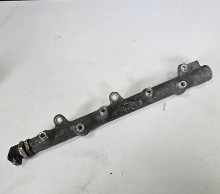 BMW 5 E60 E61 Fuel main line pipe 7787164 0445214030