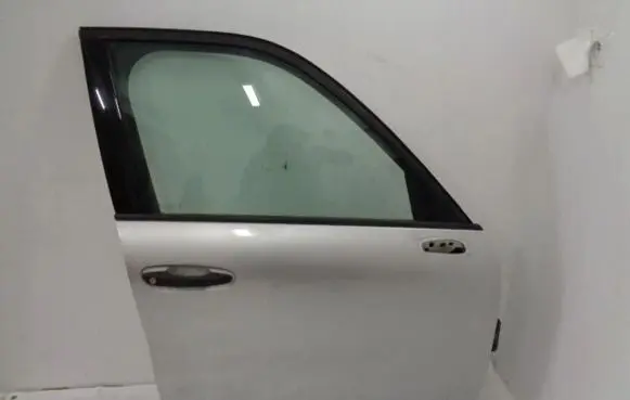 Citroen C4 II Picasso Front door