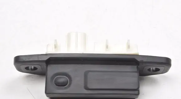 Toyota Yaris Tailgate/boot open switch button 15D355