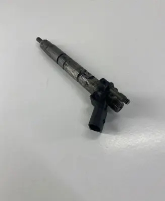 BMW 1 E81 E87 Fuel injector 7805428 780542802