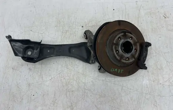 Mercedes-Benz CLA C118 X118 Front wheel hub spindle knuckle 2470600