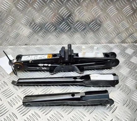 Ford Focus Lift Jack DCP917035AA DM5317035AA