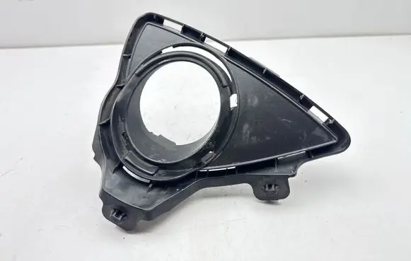 Toyota Auris E180 Front fog light trim/grill 8148102290