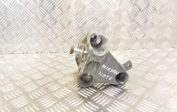 Nissan Note (E11) Engine mounting bracket 038120