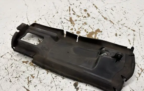 Volvo XC70 Intercooler air guide/duct channel 31217065