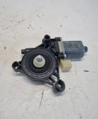 Skoda Superb B8 (3V) Front door window regulator motor E850202099 0130822717