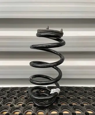 BMW 2 F45 Rear coil spring 6871665