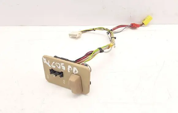 Peugeot 605 Seat control switch 