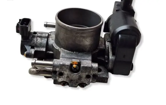 Toyota Avensis T250 Throttle valve 261000R011 PA612GF33 1923002010