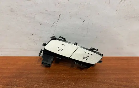 Mercedes-Benz E W213 Seat heating switch A2139051604 13098357 SW133101