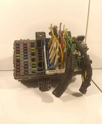 Honda Civic Fuse module 2RN3466W 37842RN 090812