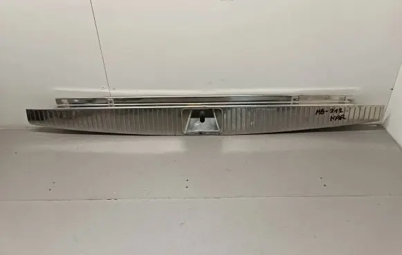 Mercedes-Benz E W212 Trunk/boot sill cover protection A2126900027 BBP176901