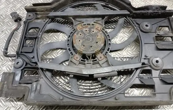 BMW 5 E39 Fan set 