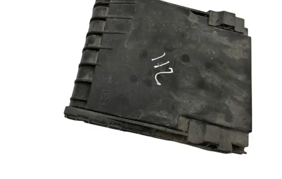 Volkswagen Golf Plus Fuse box cover 1K0937132