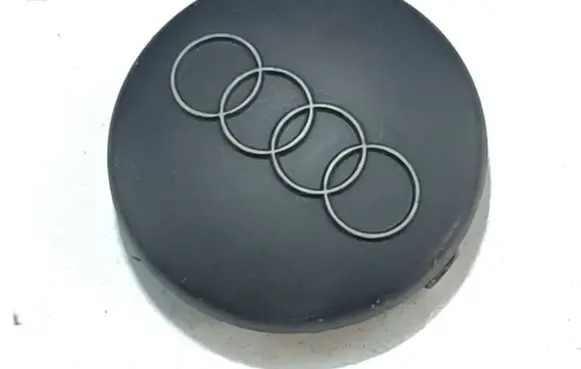 Audi A4 S4 B5 8D Original wheel cap 8D0601170A
