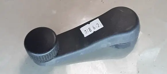 Volkswagen Polo III 6N 6N2 6NF Rear door window winding handle 1H0837581D