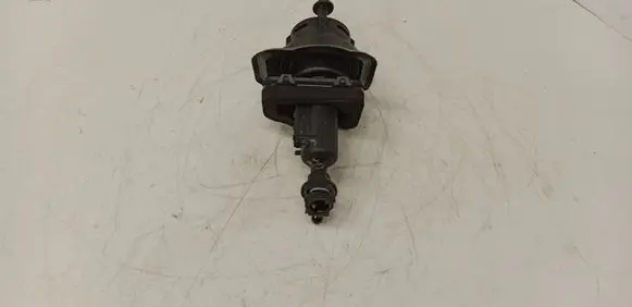 Ford C-MAX II Clutch master cylinder 3M517A543BF