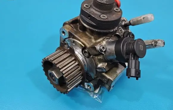Peugeot 308 Fuel injection high pressure pump 0445010516 IMPRK1555769