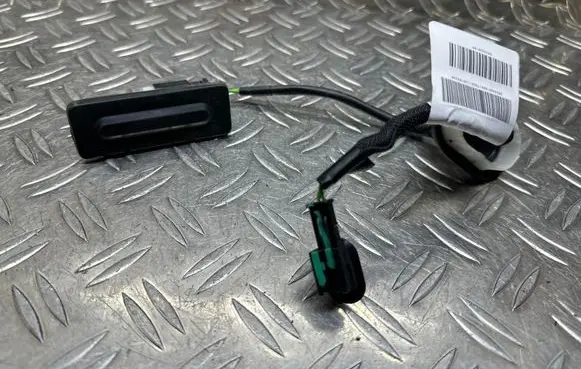 Peugeot 208 II Tailgate opening switch 9820395580 0000711254 30560002
