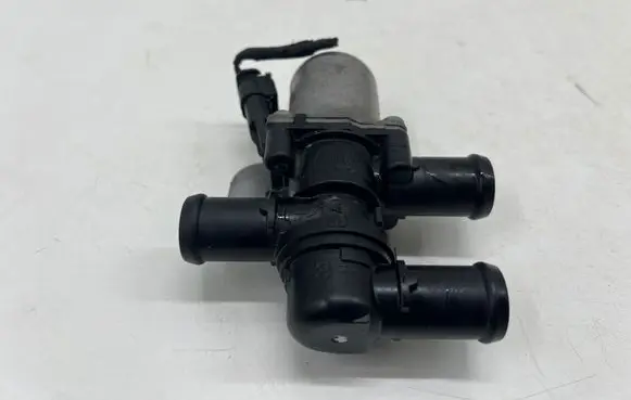 Volkswagen ID.3 Coolant heater control valve 5Q0906457C
