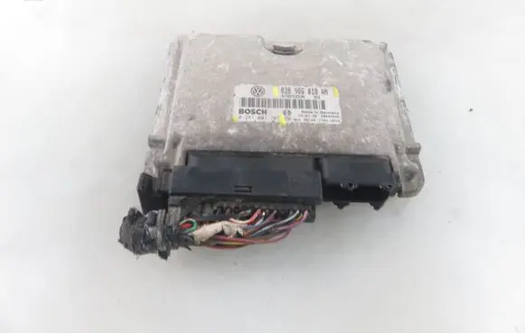 Skoda Octavia Mk1 (1U) Engine control unit/module 038906018AM 0281001707