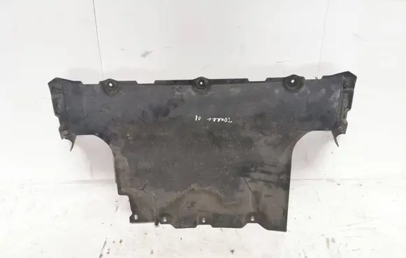Volkswagen Touareg I Engine splash shield/under tray 7L0825285