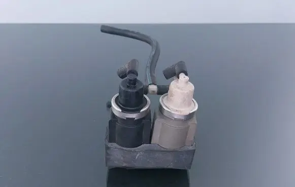 Audi A6 S6 C6 4F Turbo solenoid valve 059906627A
