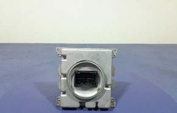Audi Q7 4L Voltage converter/converter module 7PP941572AB