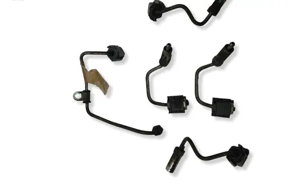 Nissan Navara D40 Fuel injector supply line/pipe 