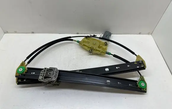 Audi Q7 4L Rear door window regulator with motor 4L0959802B