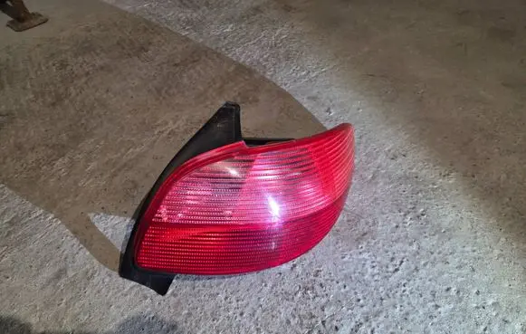 Peugeot 206 Rear/tail lights 